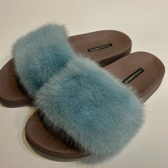 Dolce & Gabbana Baby Blue Mink Fur Slip On Slides Sand size 38 - Picture 1 of 5